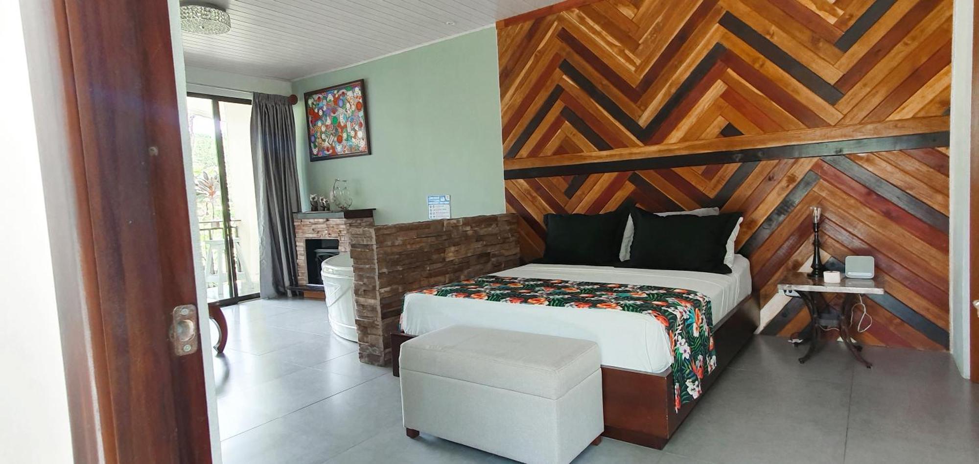 Yellow Tree Suites La Fortuna Luaran gambar